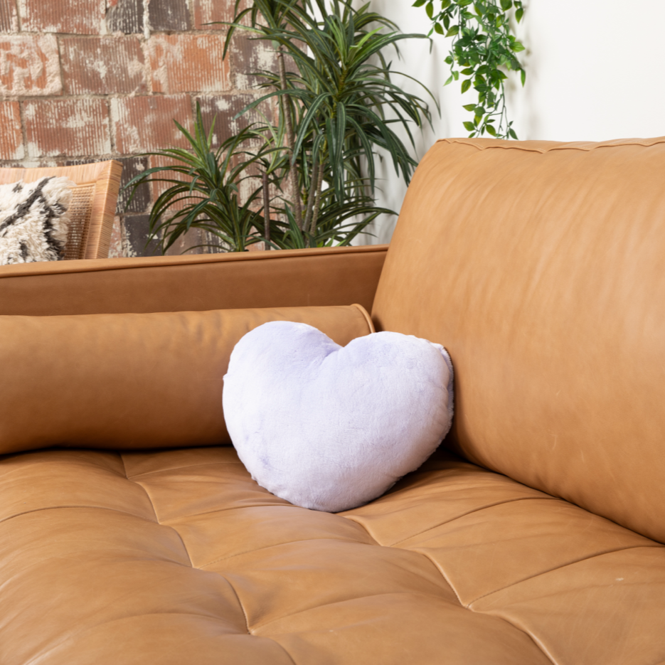 The HeartHug Pillow | כריות כובד בצורת לב