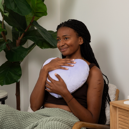 The HeartHug Pillow | כריות כובד בצורת לב